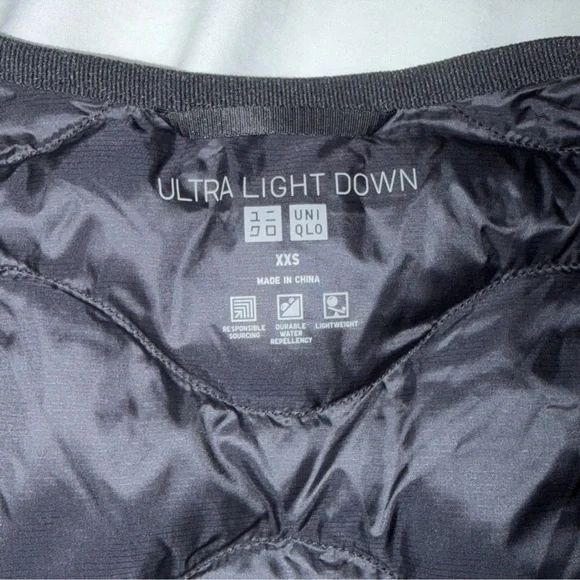 Uniqlo Black Ultra Light Down Long Vest - Picture 8 of 10